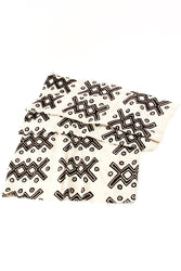 Swahili African Modern Malian Ladder Print Throw Blanket - Trovati Studio - White - Black